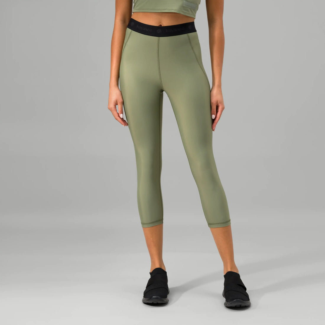 Glide Cropped Legging