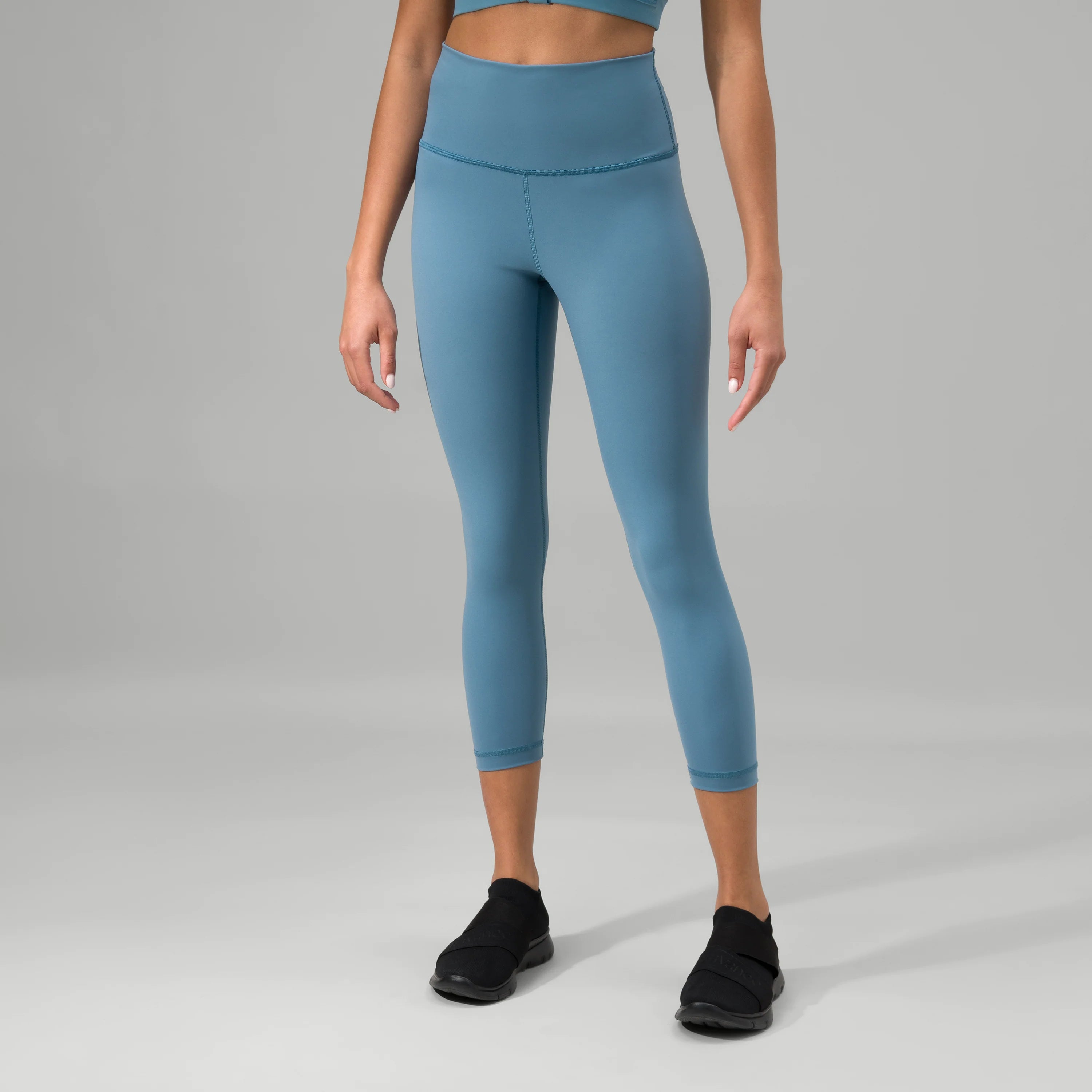 Sculpting Compression Crop Legging